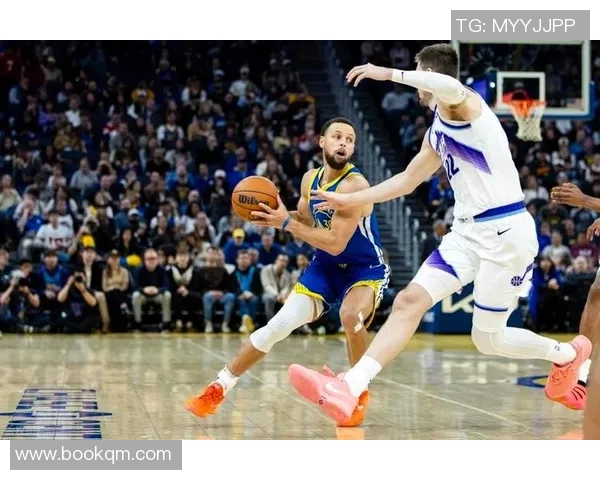 勇士胜爵士，库里全场砍下35分——勇士重回巅峰，库里独领风骚